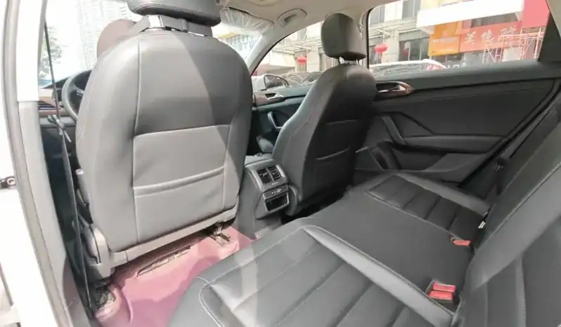 
 Volkswagen Tiguan из Китая 2022 full									