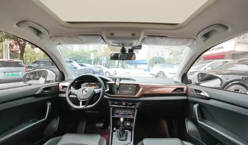 
 Volkswagen Tiguan из Китая 2022 full									