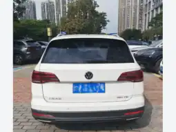 
 Volkswagen Tiguan из Китая 2022 full									