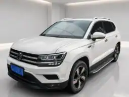Volkswagen Tayron 2022 белый автомобиль из Китая для экспорта в Россию